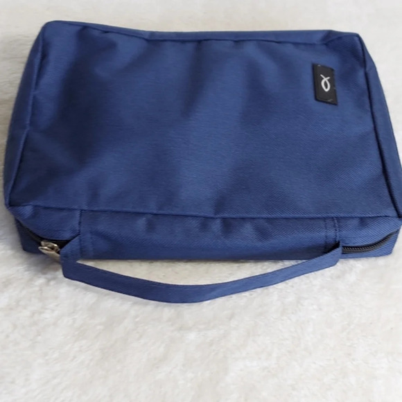 The Living Bible‎ Personal Gift Edition - Picture 4 of 9